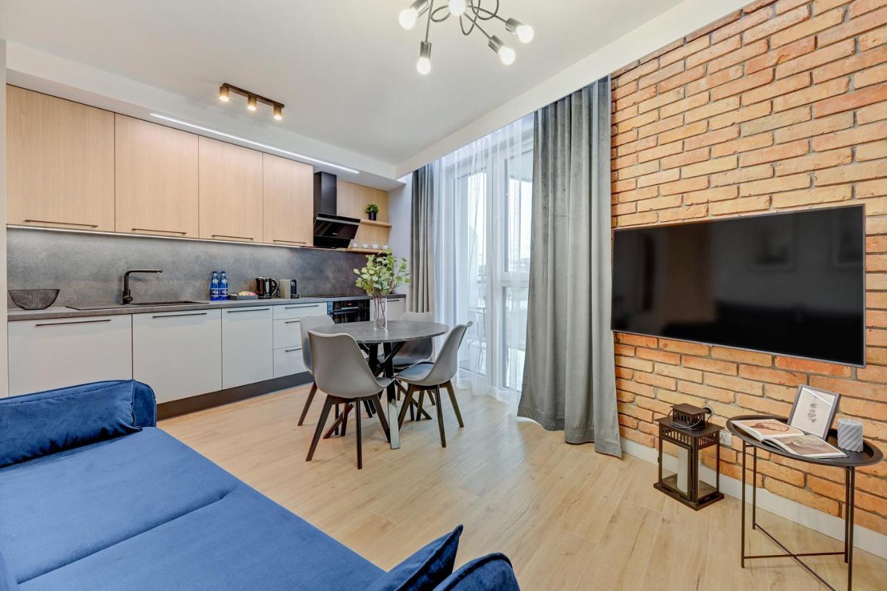 Aura 40 City Center & Free Parking By Downtown Apartments กดัญสก์ ภายนอก รูปภาพ